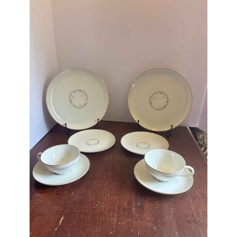 Kaysons Fine China Golden Fantasy Japan 8 Piece Set Dinner Plates Cups Saucers